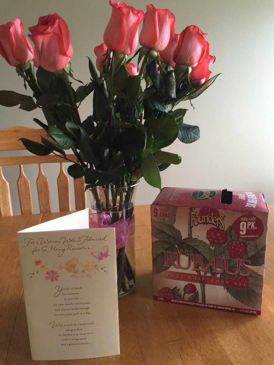 72cutewizard's tweet photo. Thank you @untitled__human for my Mothers Day gifts!! You know how I love flowers and Rubaeus!! ❤️👍😍 https://t.co/Ip3W9SEX34