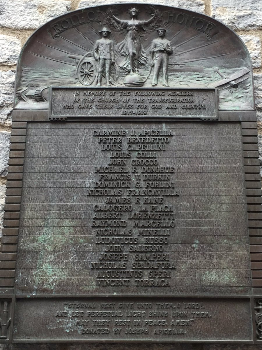 ElizabethStGrdn's tweet photo. #JanesWalk #Chinatown Tour #TransfigurationChurch #English, #Italian to #Chinese @ElizabethStGrdn @mocanyc @cpc_nyc https://t.co/klyBG0l0w9