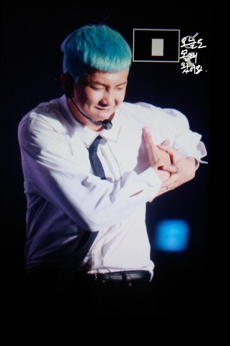 rapmonupdates's tweet photo. PREVIEW. 160507 BTS live '화양연화 on stage: epilogue' #방탄소년단 #랩몬스터 #RM ©namjunemolle https://t.co/HTsBZE19cA