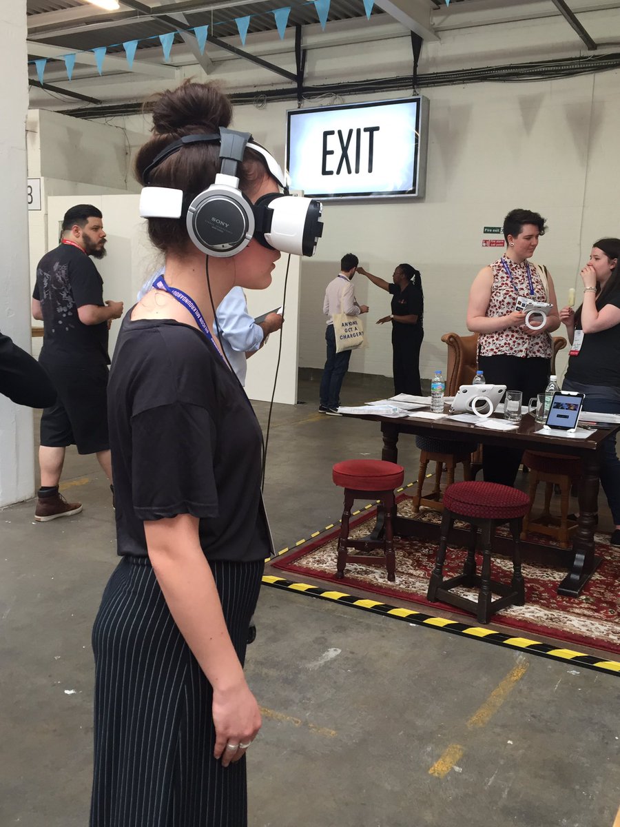 DIDebates's tweet photo. Testing a VR game made in 30 days #damnfields #siliconmilkroundabout https://t.co/nhyiYtOOH3