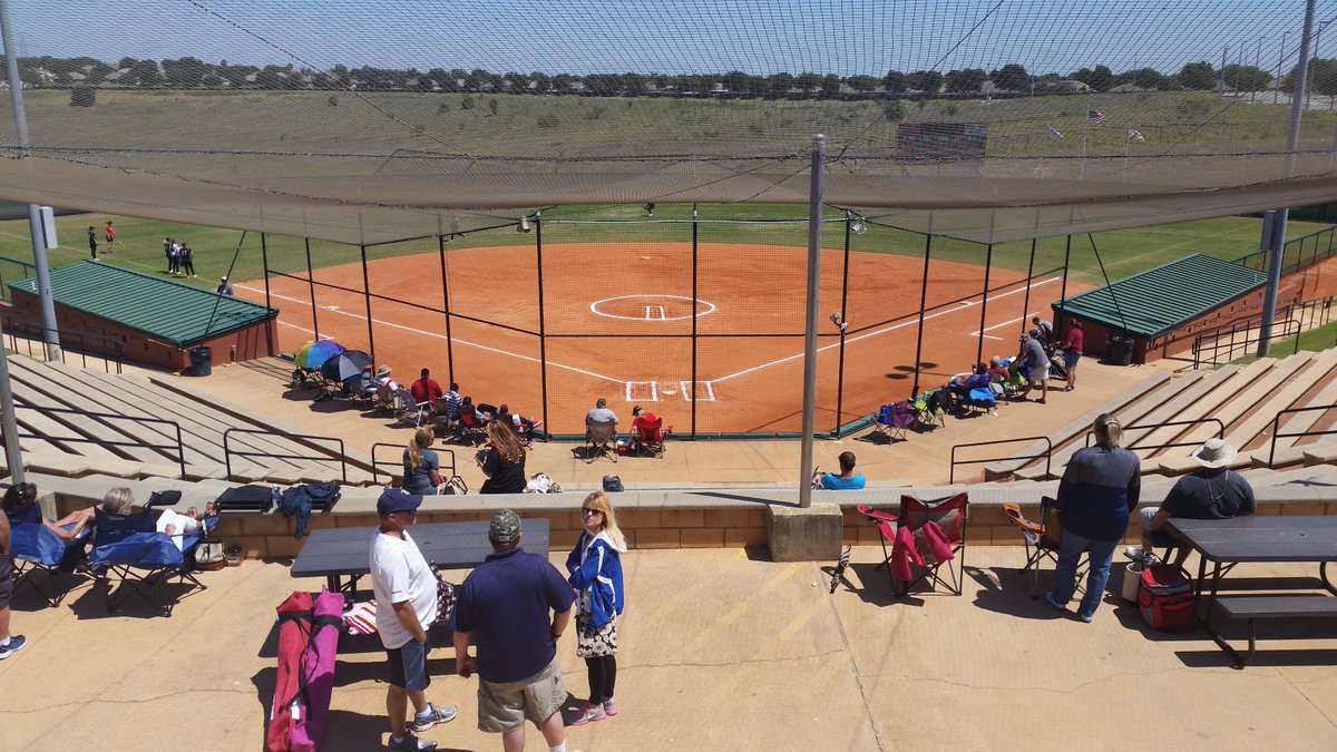 PFXAthletics's tweet photo. 2016 Sun Conference Tournament!  Great day, field in great condition, music is turned up, PLAY BALL !!!!! #TSCSB16 https://t.co/iKrvFGsLKr