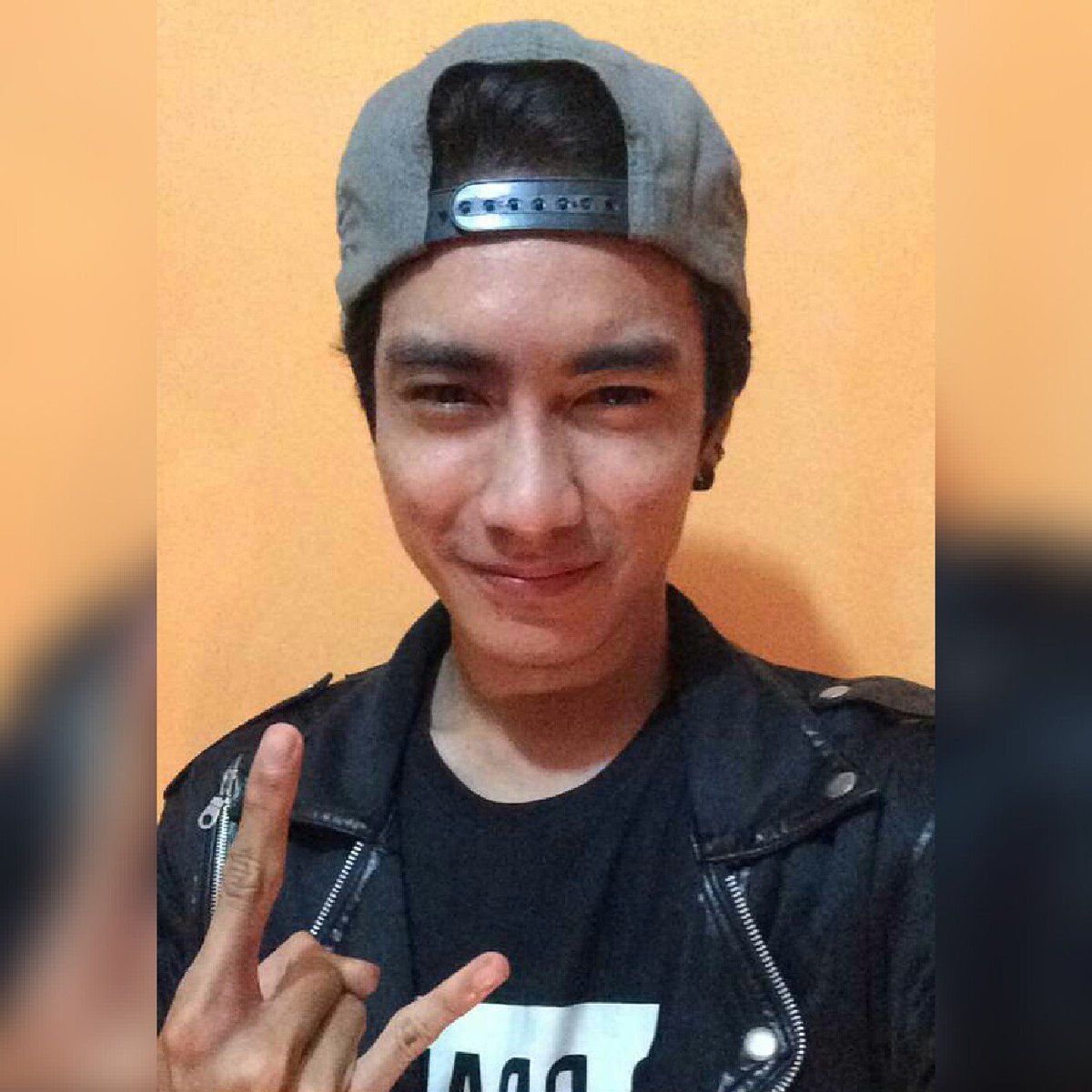 Keep Rock💀 <a href="/EvanIvan06/">Evan Rasya Marvino</a> #AnakJalanan #Evanners