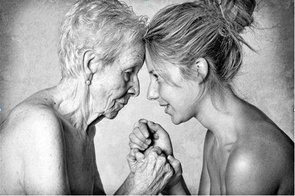 asksabinablog's tweet photo. Letter from a Mother to a Daughter https://t.co/Ol1kEpTMbN https://t.co/mSgMOnMhct