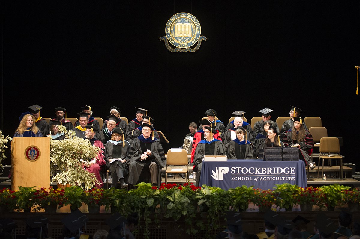 UMassAmherst's tweet photo. 32 pics from #UMass @Stockbridge_Sch commencement. Congratulations new #umass2016 graduates! https://t.co/tU2ACjjRpw https://t.co/zWDPEcZGxK