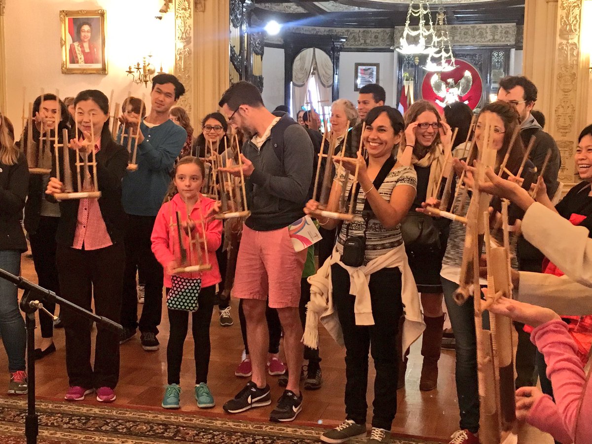 IndonesiainDC's tweet photo. Happening Now: Interactive Angklung! Quickly learn to play songs with one of Indonesia's fun traditional instruments https://t.co/uottCJfRJI