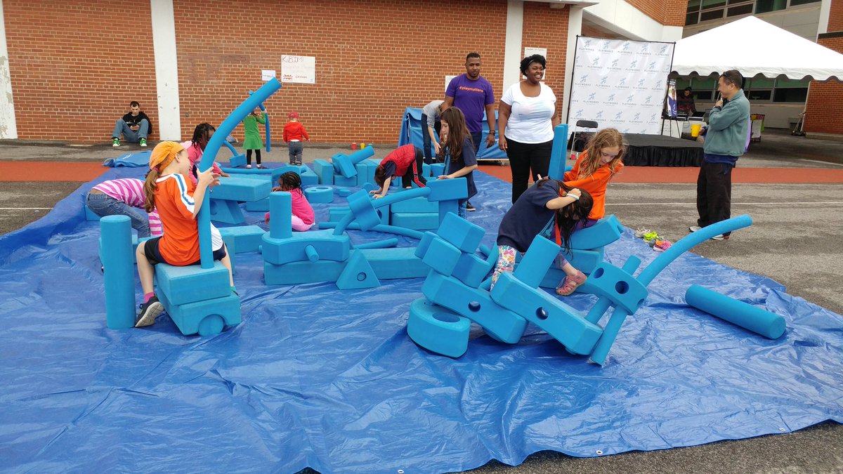 elizabethlatham's tweet photo. Lots of fun with Coach Mo @ #rally4recess with @PlayworksDC and @TylerTigersDC https://t.co/fMt2ooytMF