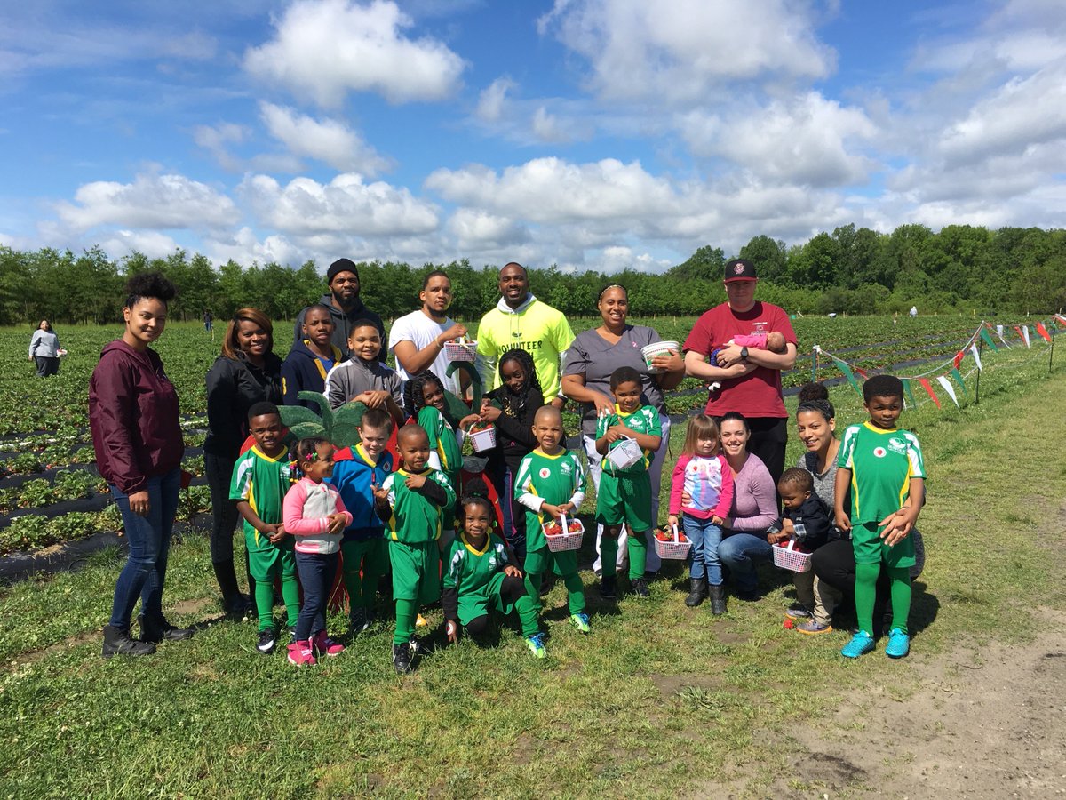 Dexter Warren tweet media