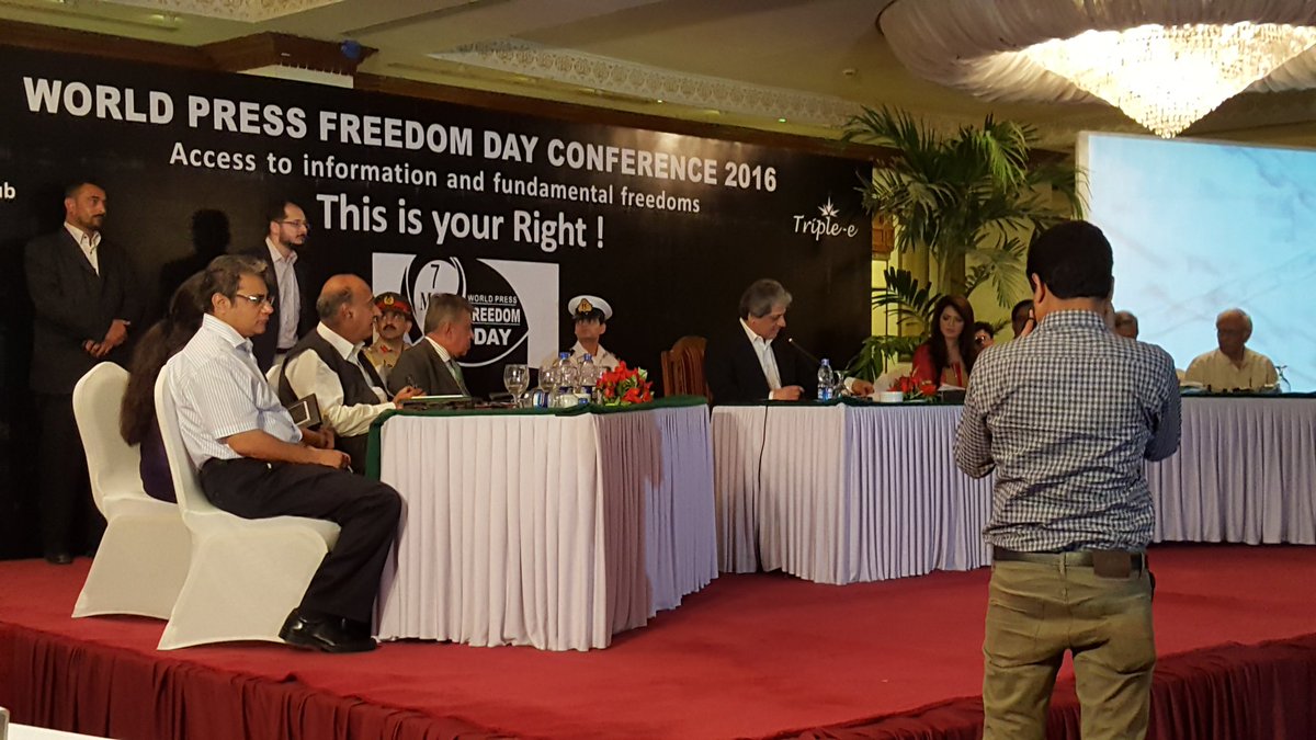 Triplee2005's tweet photo. #governorsindh Mr. Ishrat ul ebad khan is sharing his thoughts on #worldpressfreedomday #WPFDPOWEREDBYZONG4G #media https://t.co/dFQElDYbUc