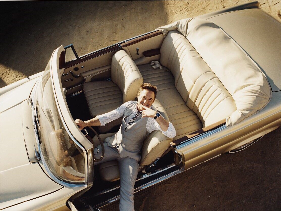 роберт-дауни младший на машине. роберт дауни в машине. роберт дауни в машине. фильм с робертом дауни младшим про поездку на машине. автомобили мечты дауни.