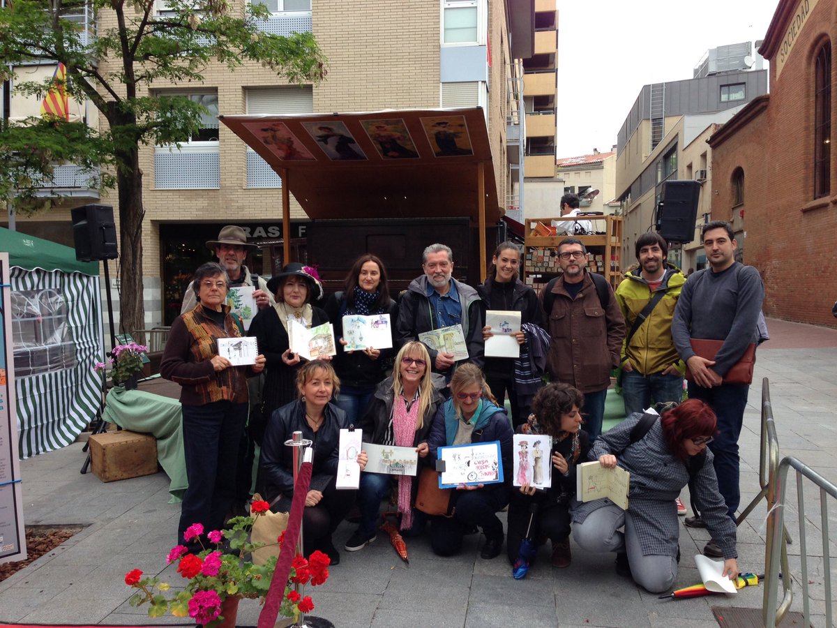 "Foto finish" del 1er sketchcrawl a la Fira modernista! Gràcies a Tots i totes per venir! :) #FiraModernista