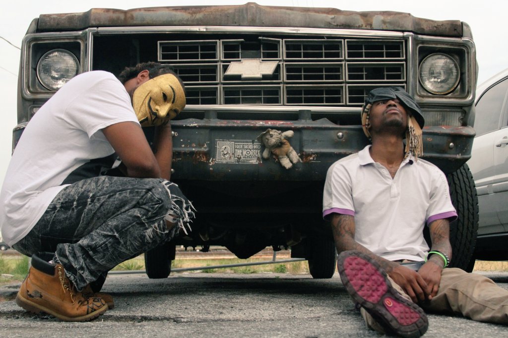 Dj_DesignerKidd's tweet photo. My City 2Turnt up ill take da Fine4 dat! #Strreeeetttttt #ApplyinMajorPressure2 #Tru #CaviarDreams #MaskMusic #June6 https://t.co/7ZEpNYrhbH
