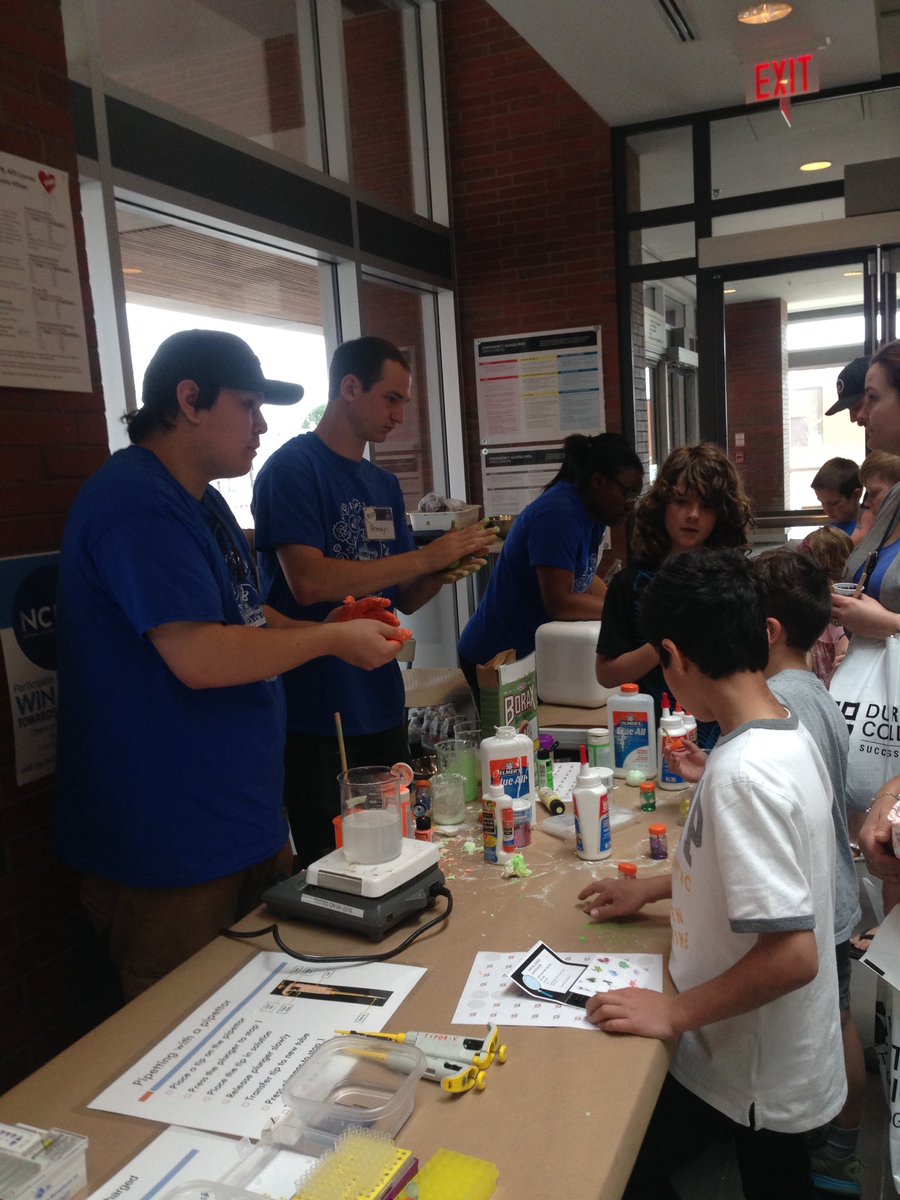 rhodes_sheila's tweet photo. Experiments at #uoit #scienceodyssey #sr2016 #beduoit #uoitsummercamps https://t.co/hnGCn52RHK