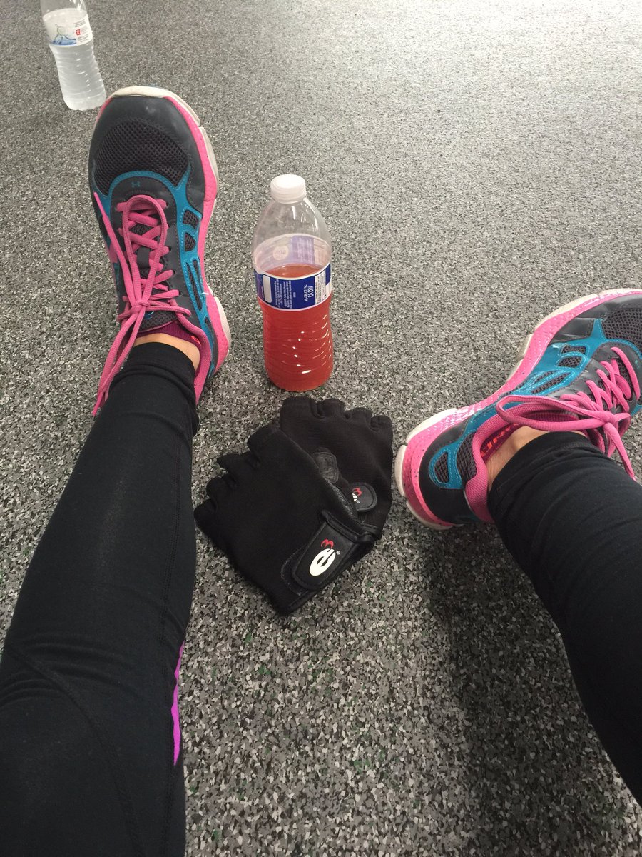Nikkimcbfit's tweet photo. Once the Muscle Fuel kicks in the workout will begin! #AdvoStrong #PerformanceElite #webuildchampions https://t.co/8ZLaKVJVl0