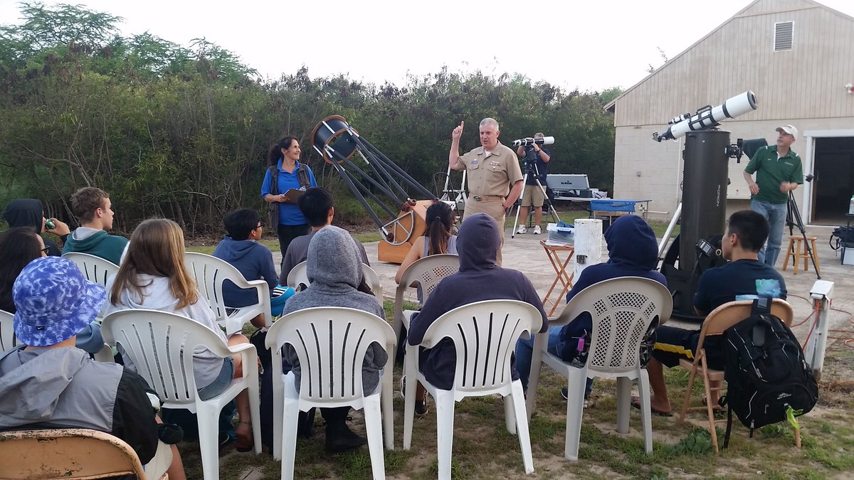 TheNextBillNye's tweet photo. Learning from the best at KEASA Observatory https://t.co/mSxr7mdQB0