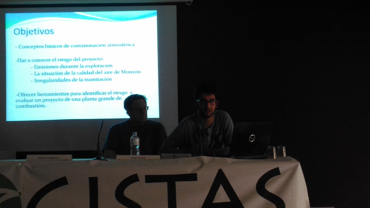 EeA_Salamanca's tweet photo. Los compañeros de @ecologistas de Monzón nos cuentan las enormes consecuencias de la #biomasa #HeroeOVillano https://t.co/k8puLGc9r3