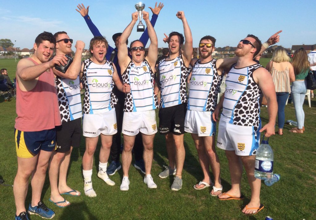SeaCow7s's tweet photo. @7sBognor Shield Winners🏆🐮🌊 #SeaCow7s https://t.co/DTTDIqhjDd