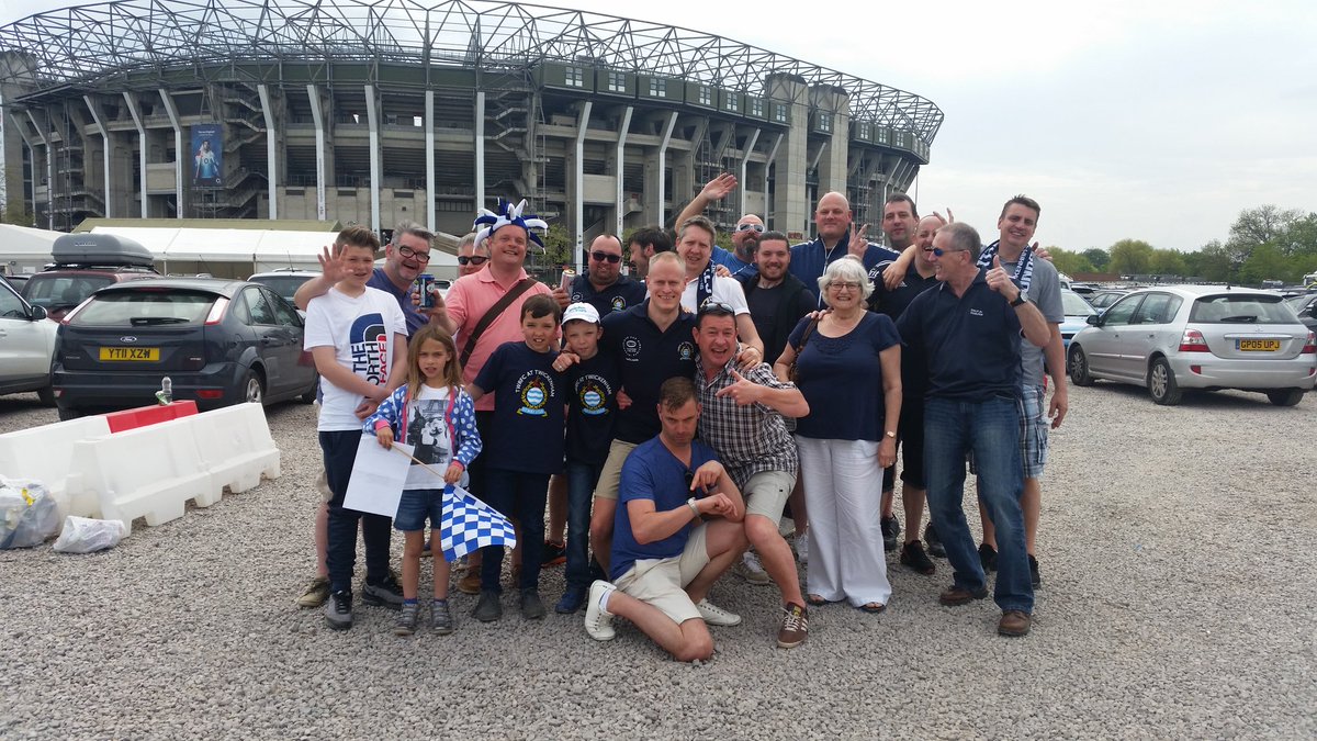 Claire_Hall1's tweet image. @TWFCsupporters have had a fab afternoon watching @tunwellsrfc WIN the #intermediatecupfinal. Awesome singing!
