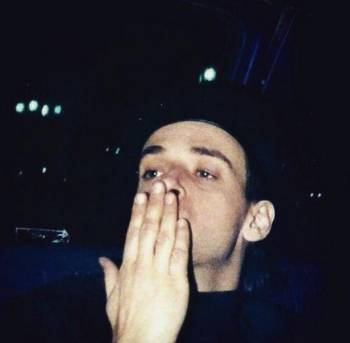 StereoSonicos's tweet photo. Un beso de Gus para todos ustedes. #CeratiEterno https://t.co/OFewDMzQkc