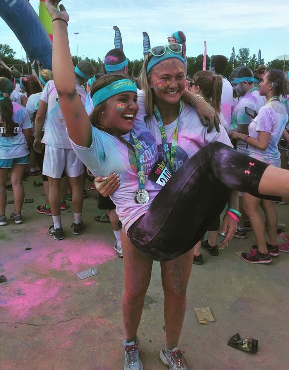 ericakulash's tweet photo. Good times w GR8 ppl !!!! #colorrun2015 ππ https://t.co/EEmFK8XpvB