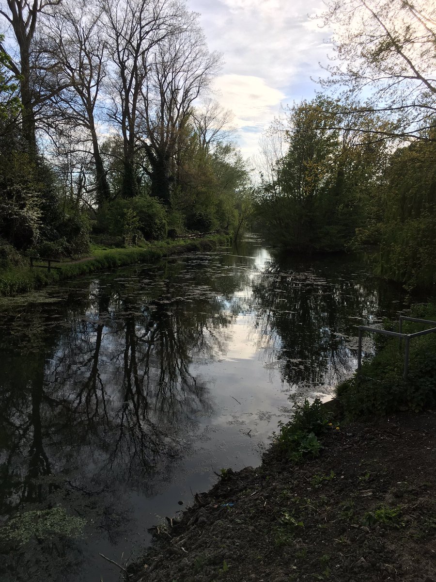 MyUpminster's tweet photo. Lovely evening stroll, actually didn't know this was here. https://t.co/XAaREaTdtd