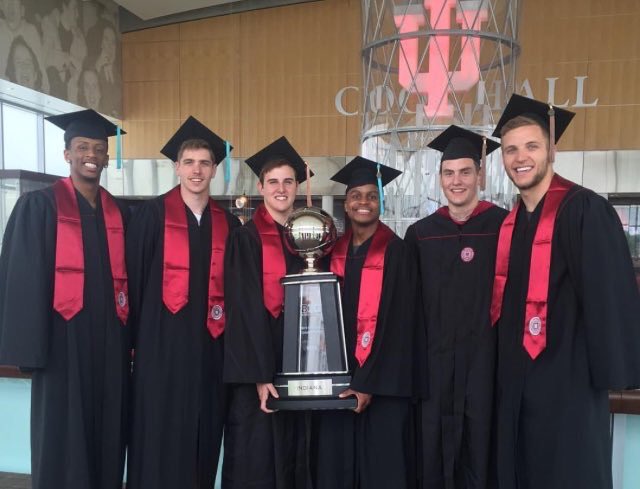 TheMopLady's tweet photo. Kentucky fans, the strange event happening in the photo below is called graduation. https://t.co/WLTV4Zbl6y