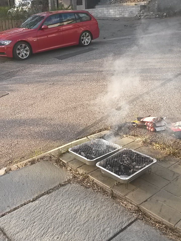 lanabackwards's tweet photo. #bbq #bbc #bbw with friends <3 https://t.co/rOlTrgdyBE