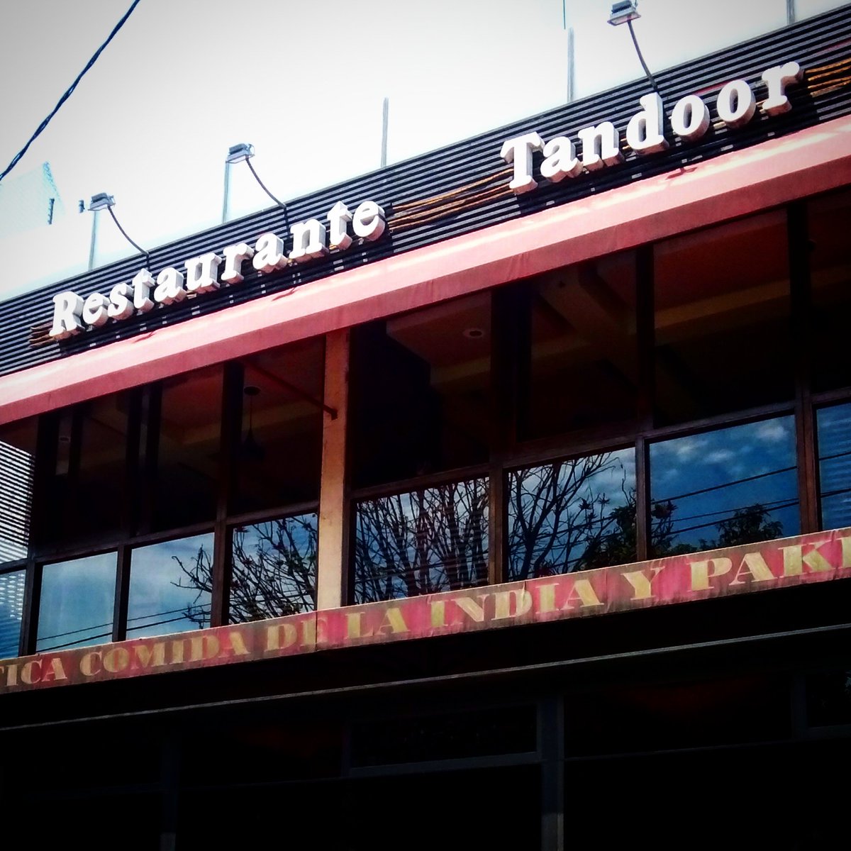 ArturoUrrieta's tweet photo. @RTandoor es la opción favorita para todos los días: #Anzures o #Condesa, siempre espectacular! Hoy música en vivo! https://t.co/8vGSTnCuxV