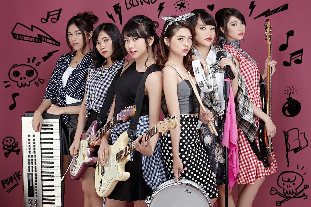 Satu hadiah buat kalian dari JKT48BAND!