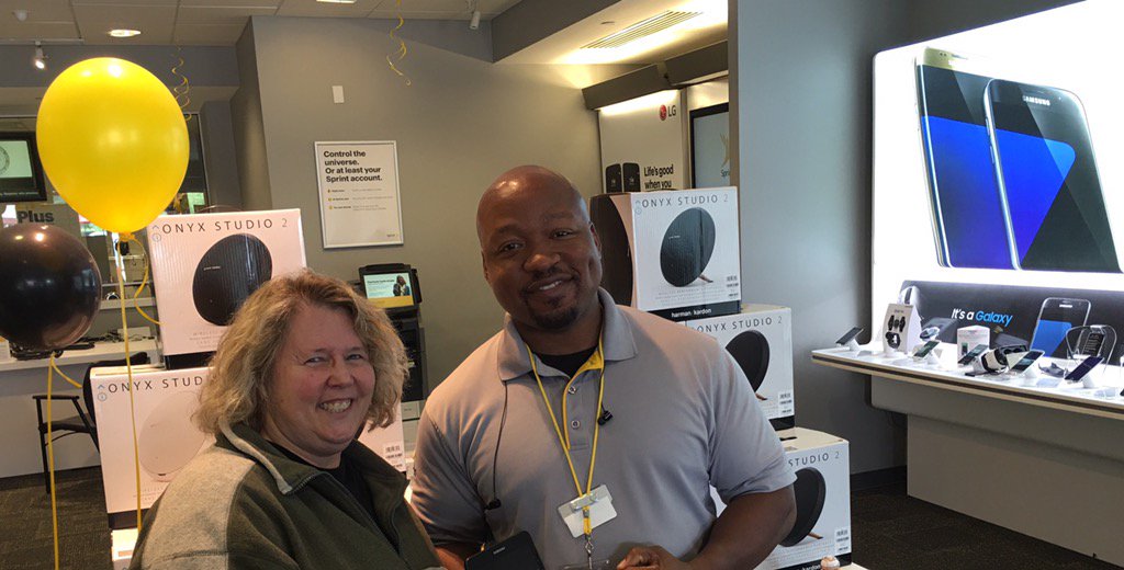 sprintdobbin's tweet photo. Come in NOW and get your #MothersDay #tablet #BringAMom #BringAFriend @ch117622 @addessoj https://t.co/zBIOLGiTAd