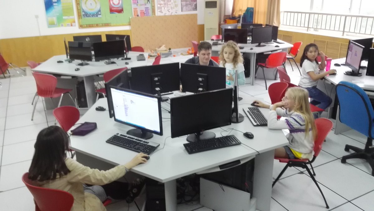 brianlalor's tweet image. Even though we were hampered by the great firewall we had a lot of fun coding at the #globalcodeathon at #XHIS