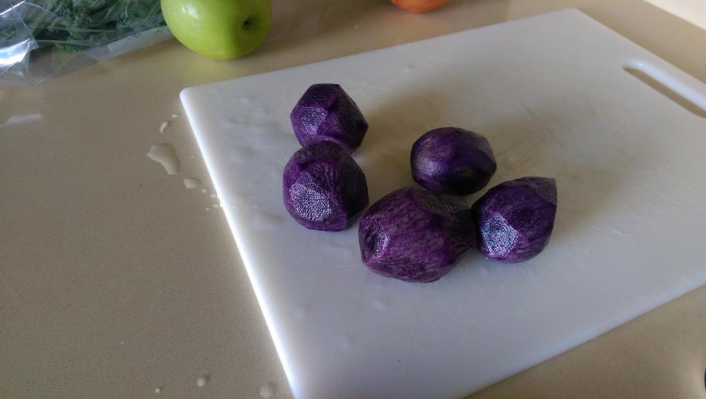 beigeboyee's tweet photo. Purple potatoes from #blueapron https://t.co/EXhm5Avlm0