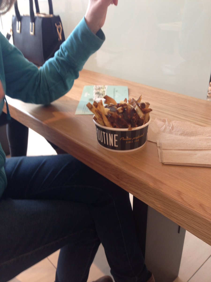 TerryTrobie's tweet photo. #HSCTerrace enjoying some @NewYorkFries https://t.co/8PmsJqhDgX