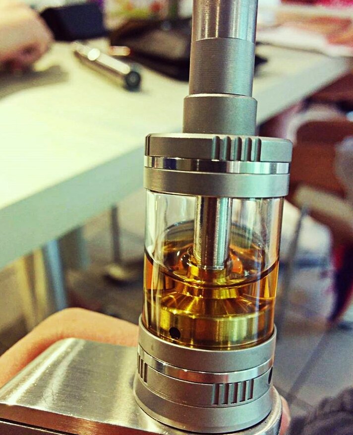 trickyqooo's tweet photo. 🎣 •Mark Bugs GEM v2💎【Breakfast SetUp】
G-MORNINGの友人！肺Atomizerにこの口は今の私の朝の気分をロッキングされます！

#vaper #vapor #vaping #電子タバコ 🐟 https://t.co/2eP8djDoCK