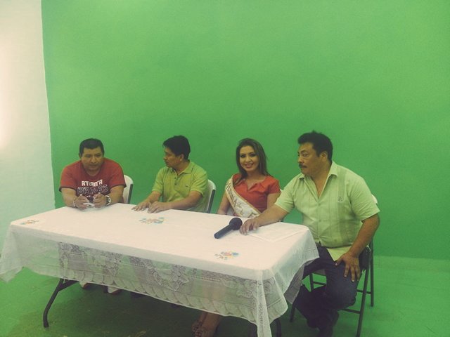GobMpalTenabo's tweet photo. Sintoniza ahora #Canal20 de #Tenabo y no te pierdas los detalles de la #FeriaTenabo2016 https://t.co/kU0ebqLbKs