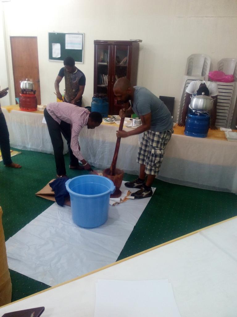 PropertiesUneed's tweet photo. @dgccintl The tasting committee ....hahaha! #EvenMenCanCook @bukonla1 @Gidi_Traffic https://t.co/UnyHyIsNld