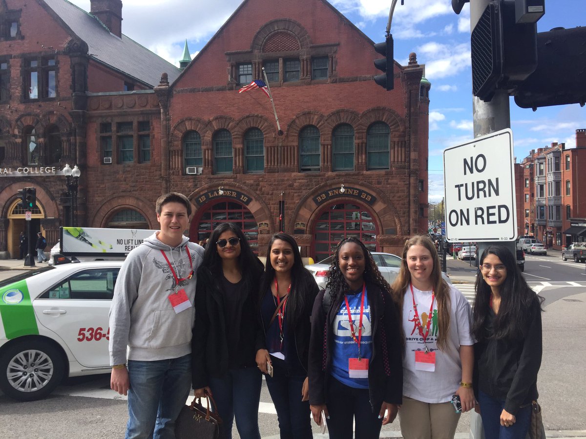 MrsJonesCapeHS's tweet photo. #DelmarBPA student at the State House and the oldest Fire House in America while visiting Boston! #BPA50 https://t.co/ULOT07jsWL