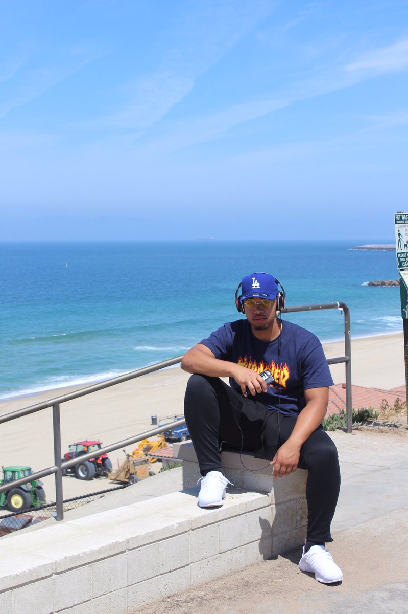vando_davis's tweet photo. 🌴🌊💯💙🕊 https://t.co/Gh1OGMEHiC
