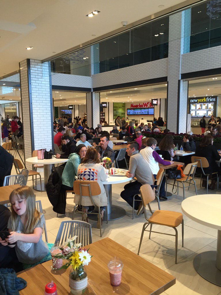 pwalty's tweet photo. #HSCTerrace new food court @shopping #yummy @mezzahfx https://t.co/PcsgLfPffp