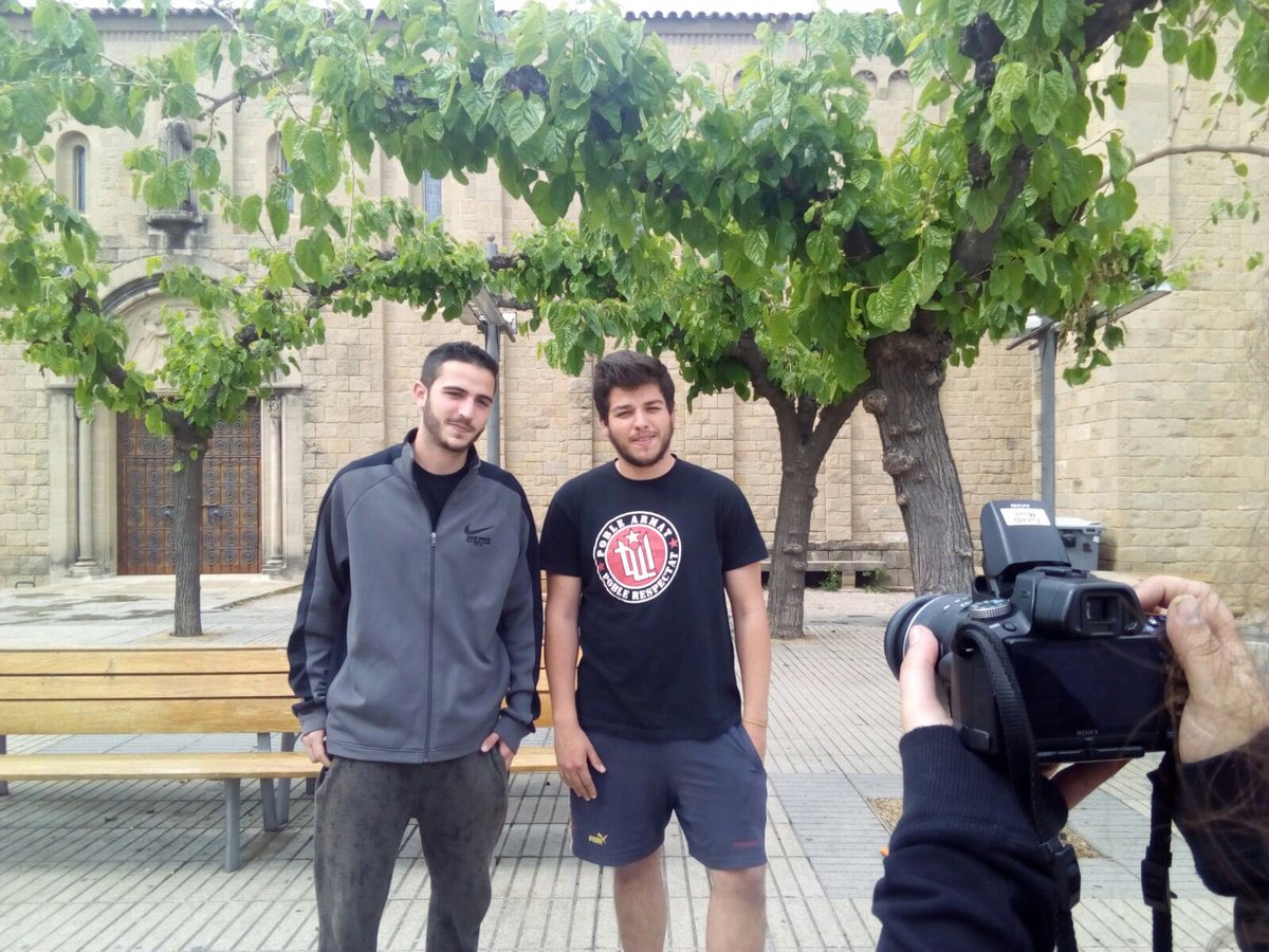 ConnectaFest's tweet photo. Aquesta tarda hem estat amb els PD's Patriots. Estigueu atents i no us perdeu l'entrevista! #Connecta2016 https://t.co/1Jq3zyF9Lp