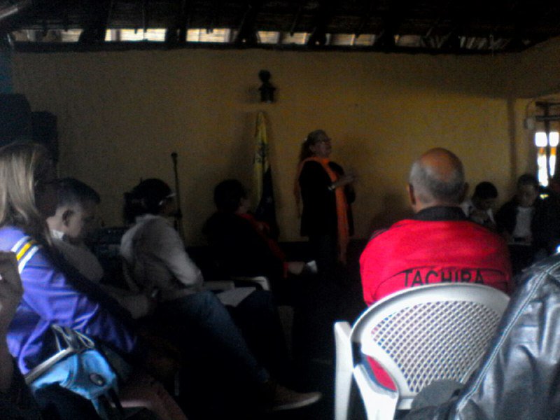 mineducacion_ve's tweet photo. Se realizó jornada de análisis sobre las Políticas Pedagógicas, junto a la Vice @redbolivmujeres en #Táchira https://t.co/Z77nLkbScV