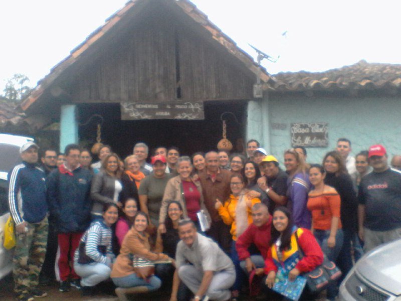 mineducacion_ve's tweet photo. Se realizó jornada de análisis sobre las Políticas Pedagógicas, junto a la Vice @redbolivmujeres en #Táchira https://t.co/Z77nLkbScV
