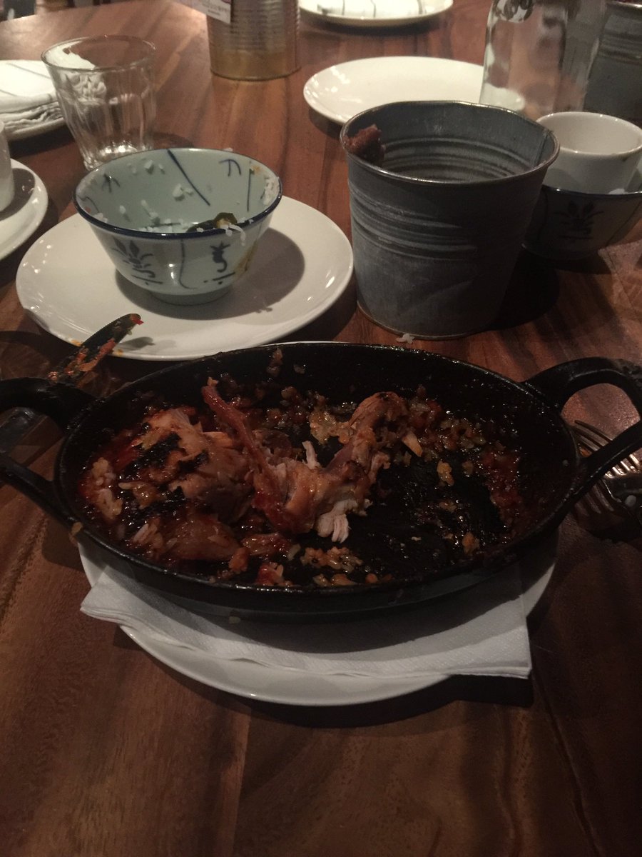 You have to eat the chicken here #FumeDubai