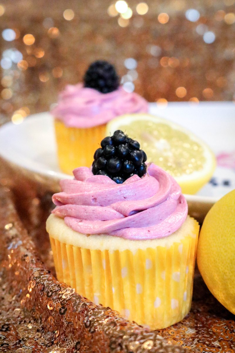 #Lemon #Cupcakes w #Blackberry #Buttercream!  So perfect for #springtime! #bakingblog bit.ly/1UHVrIl