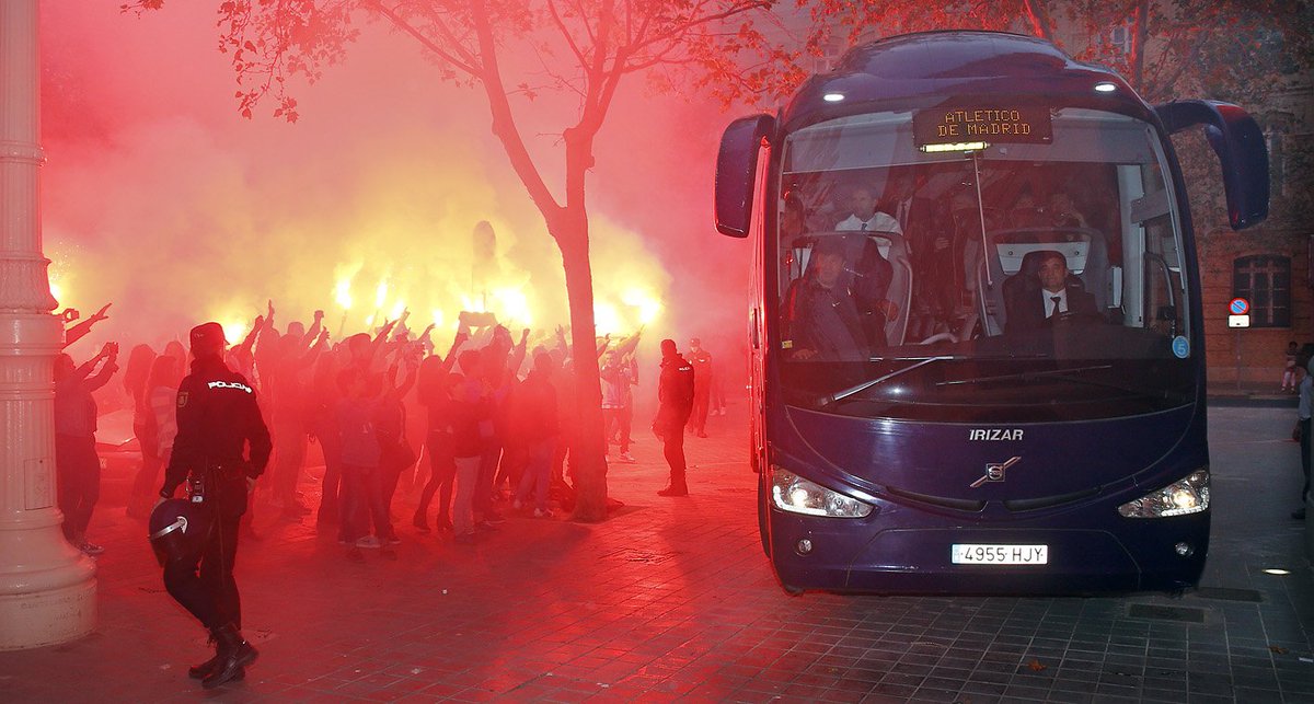 Atleti's tweet image. ¡Qué gran recibimiento, atléticos! Gracias por vuestro apoyo. ¡Ha sido espectacular!    #FINALaFINAL #LevanteAtleti