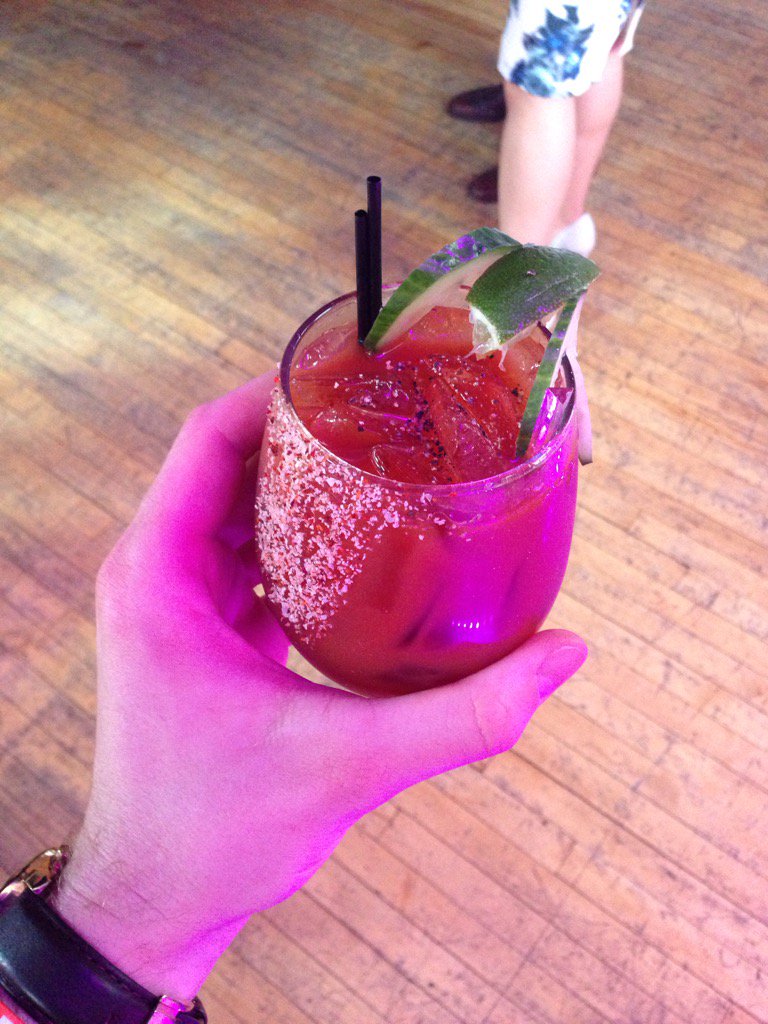 t_leece's tweet photo. Caesars on point! 💃🏻👌🏼 #DerbyDay #BigBrunch #🏇 https://t.co/2GykTfqiOn