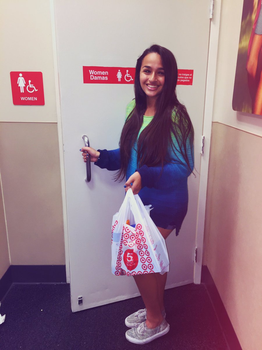 JazzJennings__'s tweet photo. Peeing in peace!❤️ Thank you so much @Target #istandwithtarget ! Now I advise everyone to stop making a big deal🙏🏼 https://t.co/GSipgazDjM