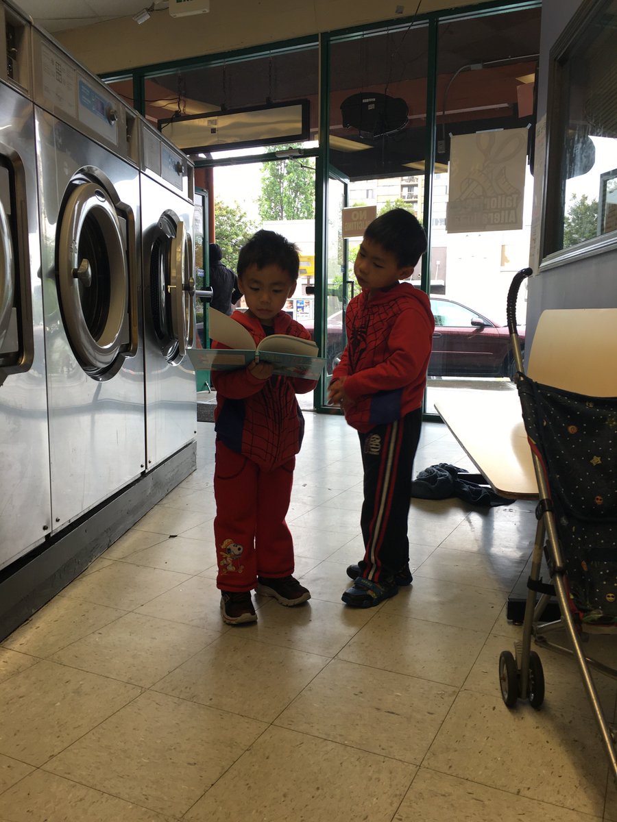 2SmallToFail's tweet image. Excited to help families turn their weekly visit to the laundromat into learning opportunities! #WashTimeTalkTime