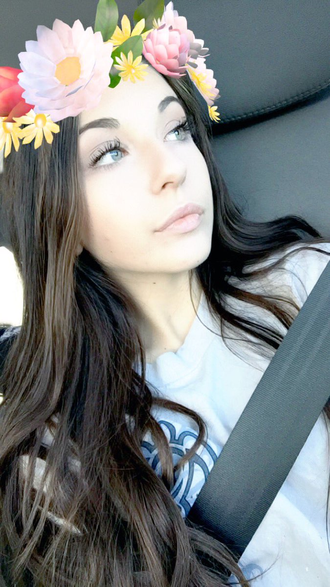 foxwounds's tweet image. OK BUT THIS FILTER MAKES MY EYES LOOK SO PRETTY
