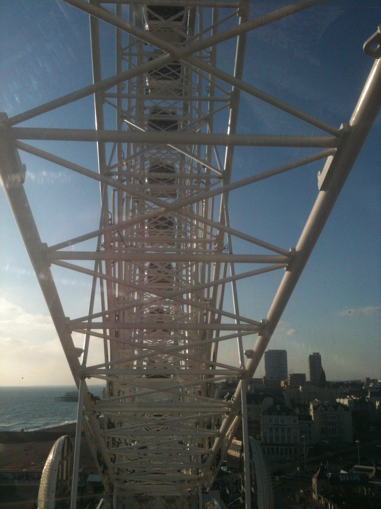 Kazzanto's tweet photo. Went on @BrightonWheel on its very first day so should really go on tomorrow -its last! 😔 https://t.co/NCZp0v9Z89