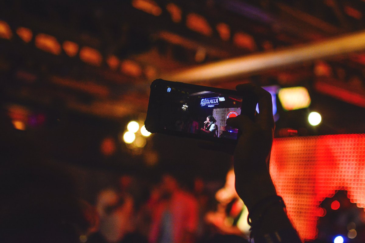 Dragonrojomusic's tweet image. #seguimosenprimetime #fiestonolmeca